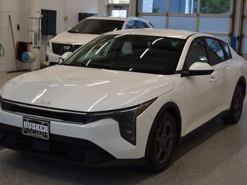 Used 2025 Kia K4 FWD image 9