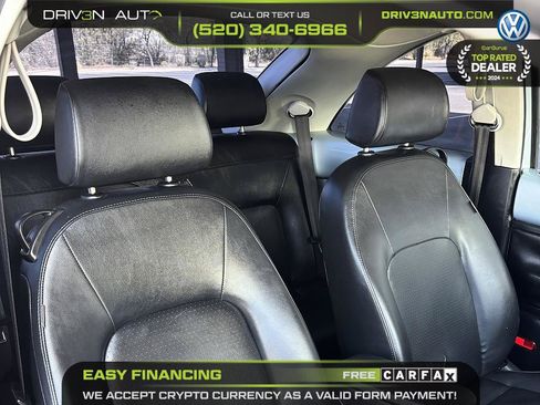 Used 2010 Volkswagen Beetle Coupe FWD image 15