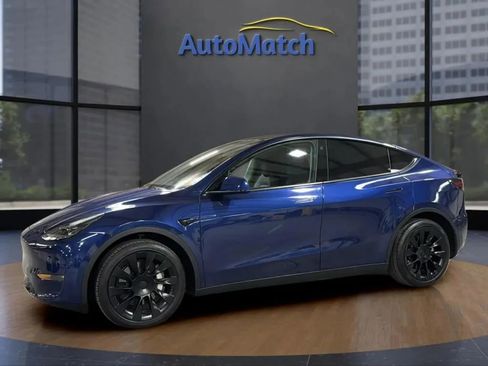 Used 2023 Tesla Model Y Long Range image 5