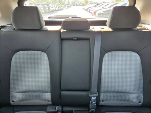 Used 2020 Hyundai Kona SE FWD image 13