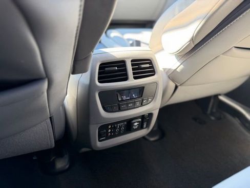 Used 2017 Honda Pilot Touring image 20