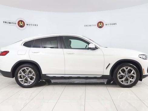 Used 2022 BMW X4 xDrive30i w/ Convenience Package image 2