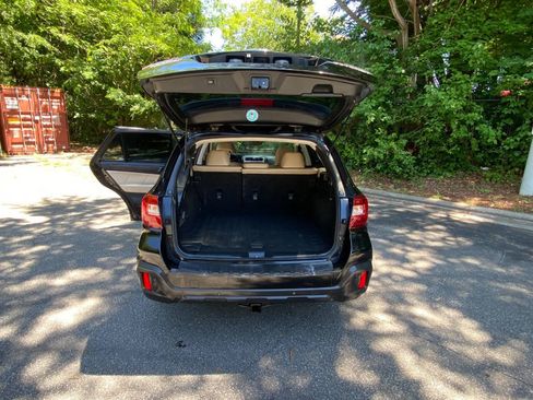 Used 2019 Subaru Outback 2.5i Limited AWD/4WD image 49