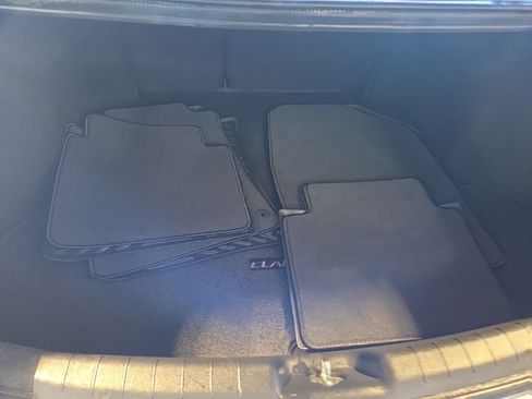 Used 2020 Hyundai Elantra SEL FWD image 14