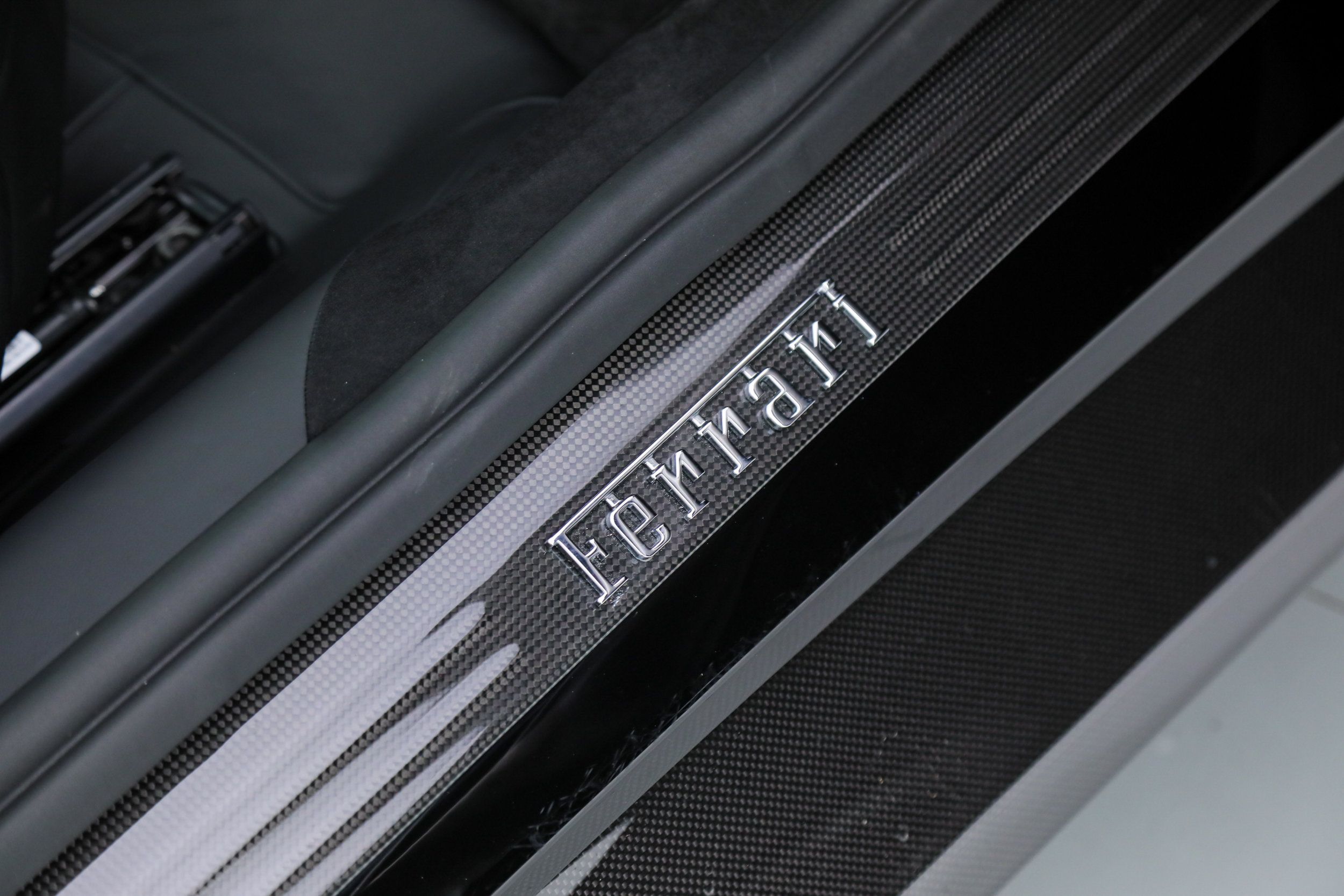 Certified 2025 Ferrari 12Cilindri RWD image 27