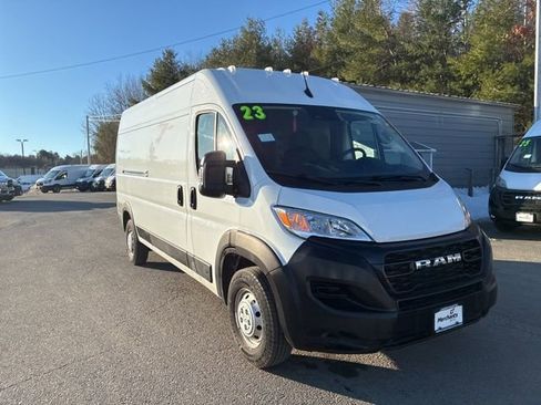 Used 2023 RAM ProMaster 2500 FWD image 2