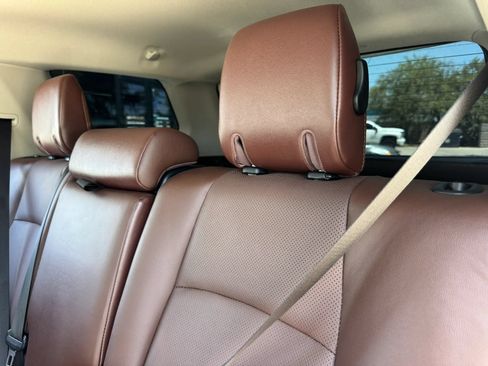 Used 2017 Toyota 4Runner Limited AWD/4WD image 29