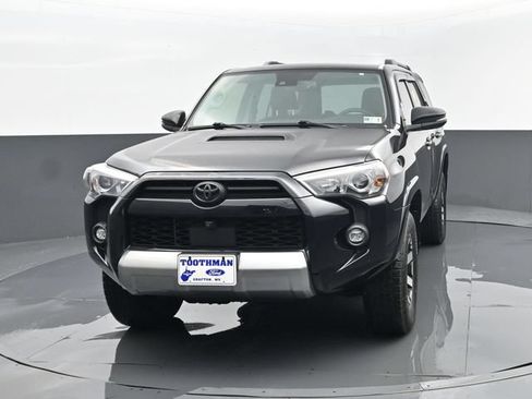 Used 2022 Toyota 4Runner TRD Off-Road Premium AWD/4WD image 25
