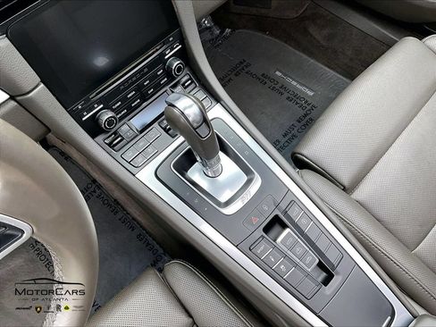Used 2017 Porsche 911 Carrera image 15