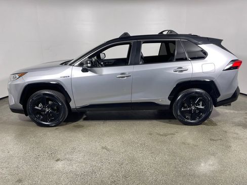 Used 2019 Toyota RAV4 XSE image 6