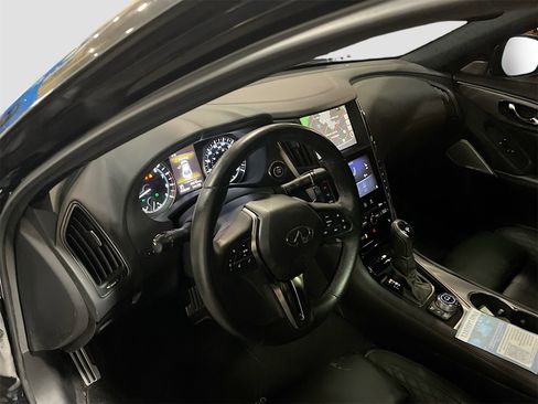 Used 2019 INFINITI Q50 Red Sport 400 w/ Proactive Package image 9