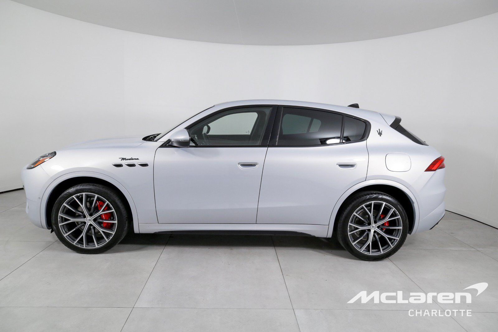 Used 2023 Maserati Grecale Modena AWD/4WD image 5