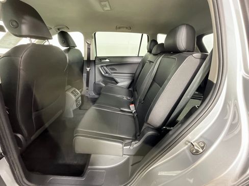 Used 2019 Volkswagen Tiguan SE image 25