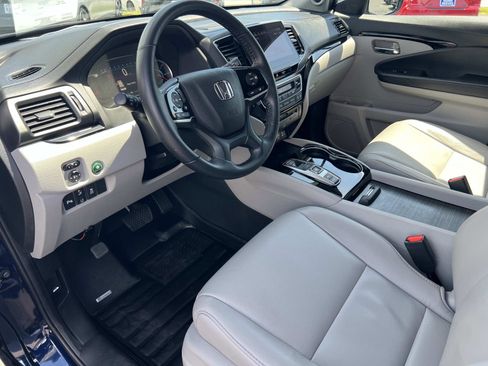 Used 2022 Honda Pilot Touring image 5