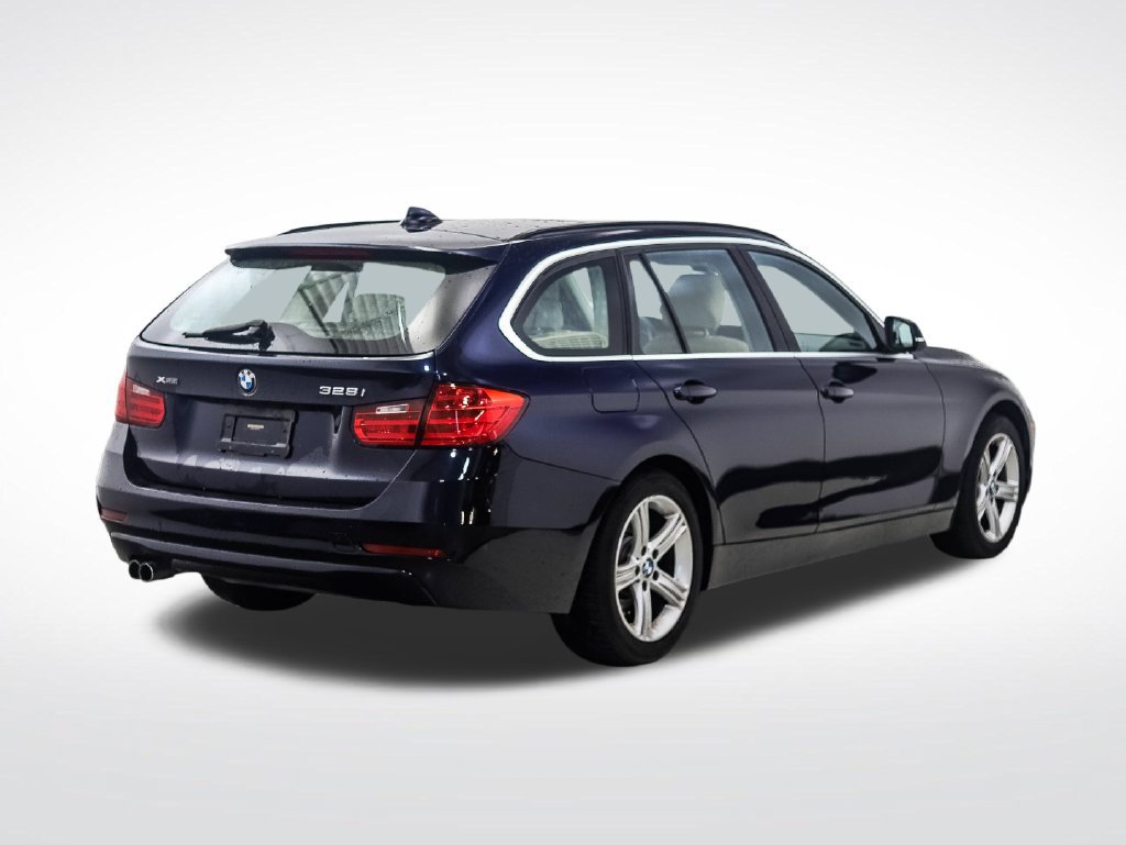 Used 2015 BMW 328i xDrive Wagon AWD/4WD image 5