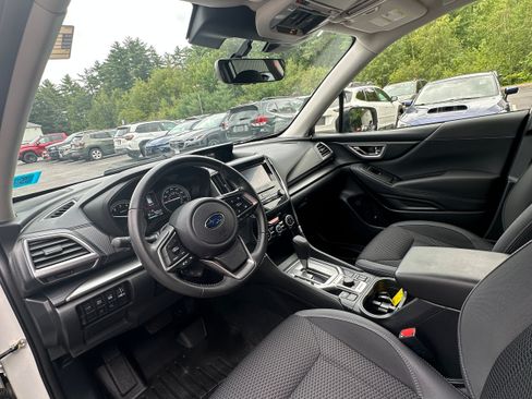 Used 2023 Subaru Forester Premium AWD/4WD image 18