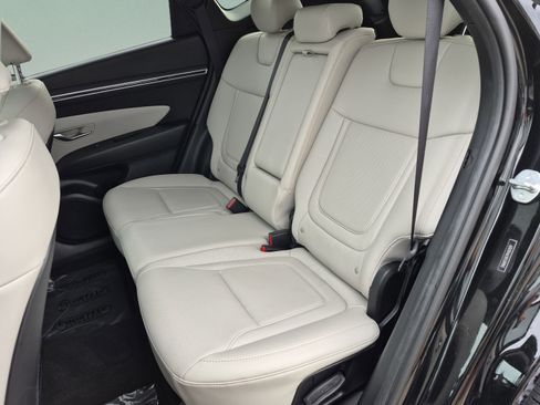 Certified 2023 Hyundai Tucson SEL w/ Convenience Package FWD image 17