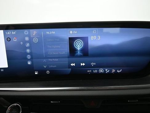 Used 2024 Buick Envision Preferred AWD/4WD image 23