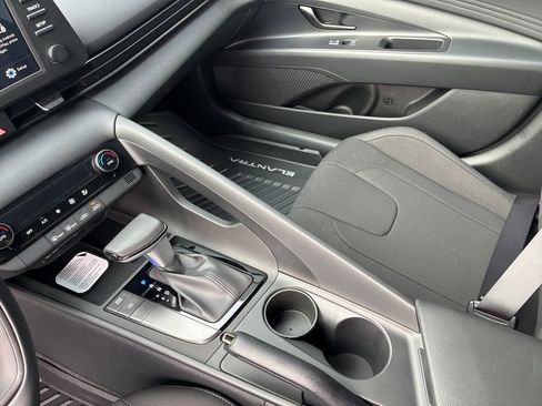 New 2026 Hyundai Elantra Sport FWD image 22