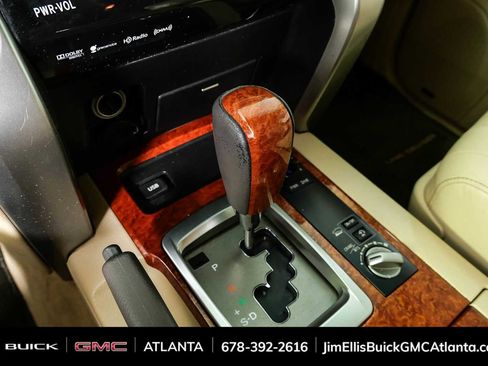Used 2015 Toyota Land Cruiser AWD/4WD image 17