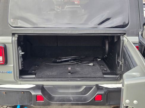 Used 2023 Jeep Wrangler Unlimited w/ Cold Weather Group image 22