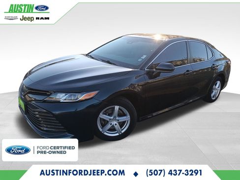 Used 2018 Toyota Camry L image 1