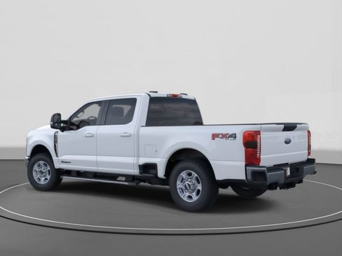 New 2026 Ford F250 XLT w/ XLT Premium Package image 4