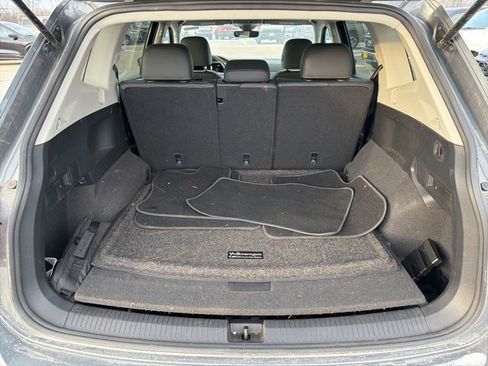 Used 2023 Volkswagen Tiguan SE image 10
