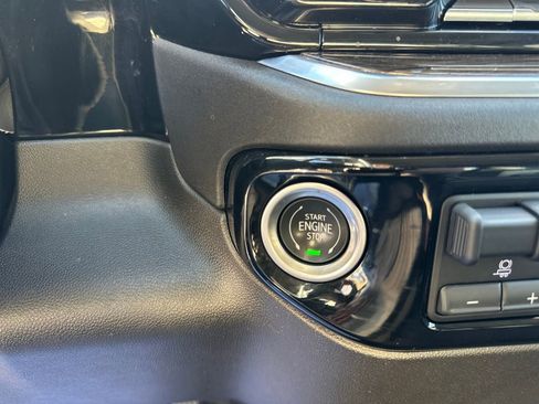 Certified 2022 Chevrolet Silverado 1500 RST image 17