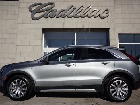 Used 2023 Cadillac XT4 Premium Luxury w/ Cold Weather Package AWD/4WD image 10