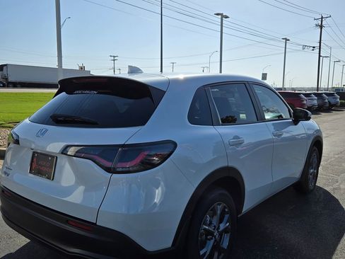 New 2026 Honda HR-V LX image 12