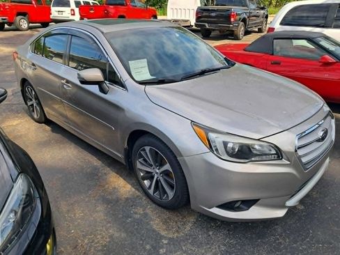 Used 2016 Subaru Legacy 2.5i Limited AWD/4WD image 3