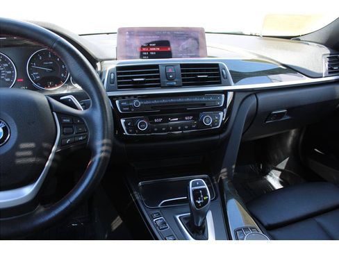 Used 2018 BMW 328d xDrive Sedan w/ Convenience Package AWD/4WD image 21
