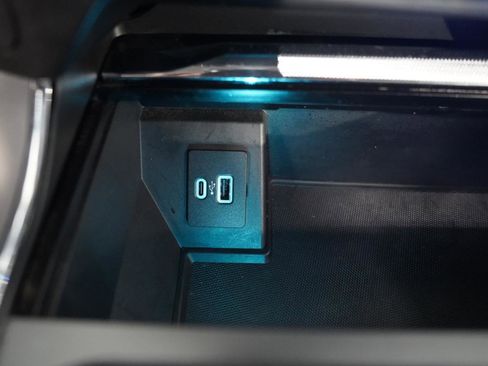 Used 2021 Ford F150 Lariat AWD/4WD image 23
