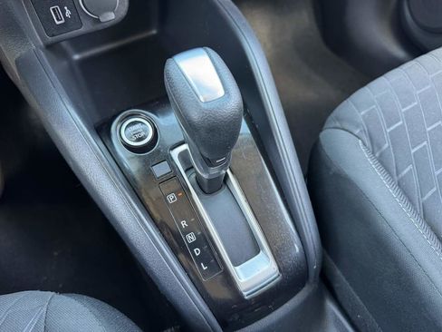 Used 2021 Nissan Kicks S image 29