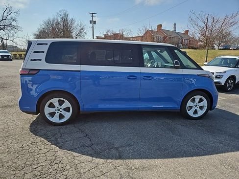 New 2025 Volkswagen ID. Buzz 1st Edition AWD/4WD image 6