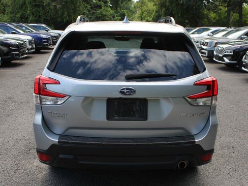 Used 2023 Subaru Forester Limited AWD/4WD image 6