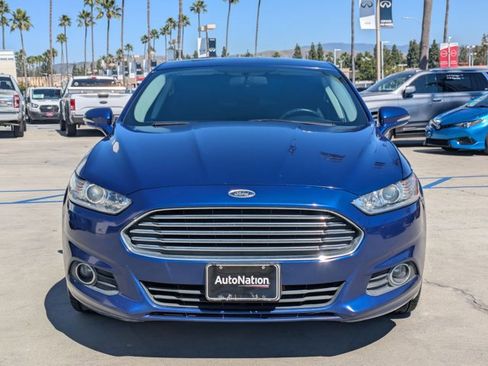 Used 2016 Ford Fusion SE image 2