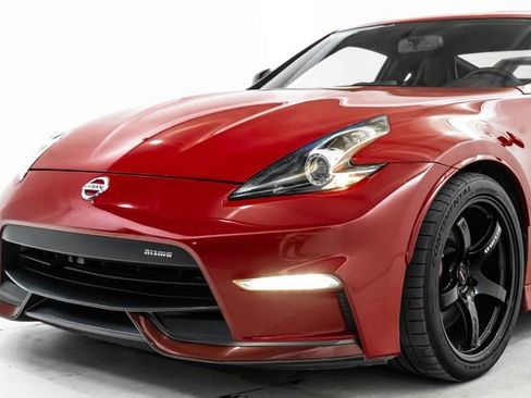 Used 2015 Nissan 370Z NISMO image 19