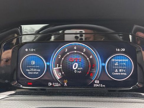 Used 2022 Volkswagen GTI S image 11