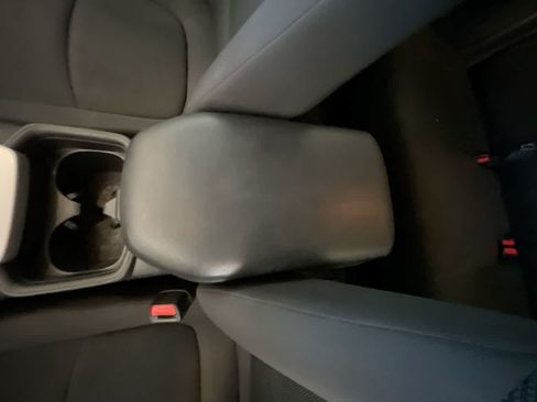 Used 2019 Toyota RAV4 LE w/ All Weather Liner Package AWD/4WD image 21
