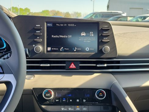 New 2026 Hyundai Elantra Sport FWD image 10