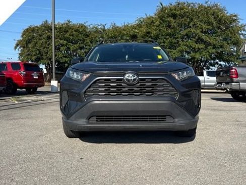Used 2021 Toyota RAV4 LE FWD image 17