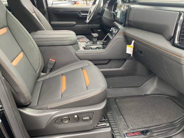 Used 2024 GMC Sierra 1500 AT4 w/ Technology Package AWD/4WD image 19