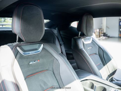 Used 2021 Chevrolet Camaro ZL1 RWD image 39