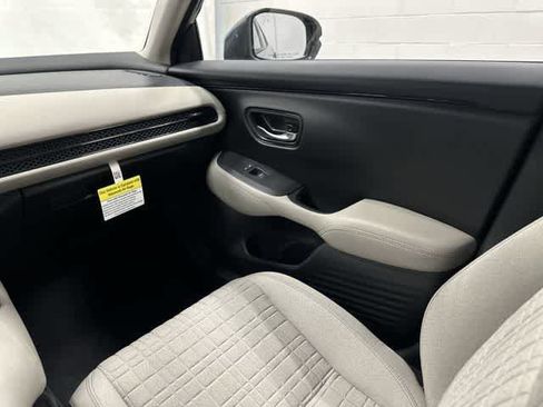 Certified 2027 Honda HR-V LX image 13