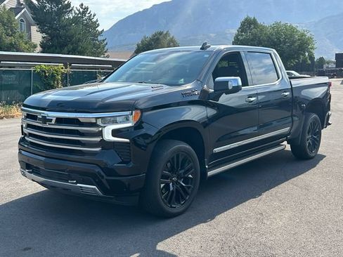 Used 2023 Chevrolet Silverado 1500 High Country w/ High Country Premium Package AWD/4WD image 8