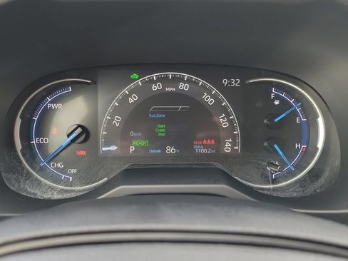 Certified 2025 Toyota RAV4 LE AWD/4WD image 21