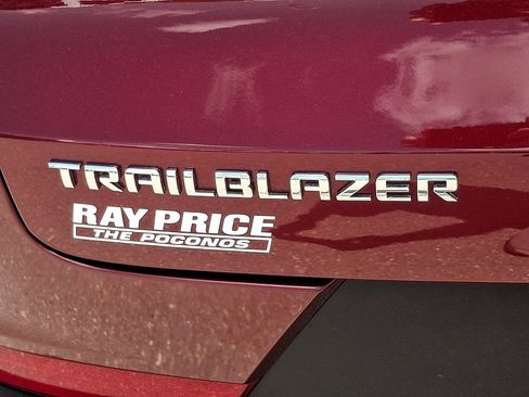 Certified 2025 Chevrolet TrailBlazer LS w/ LS Convenience Package FWD image 29