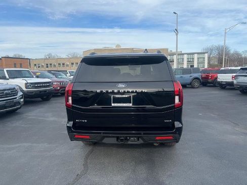 Certified 2025 Ford Expedition Max Active image 4